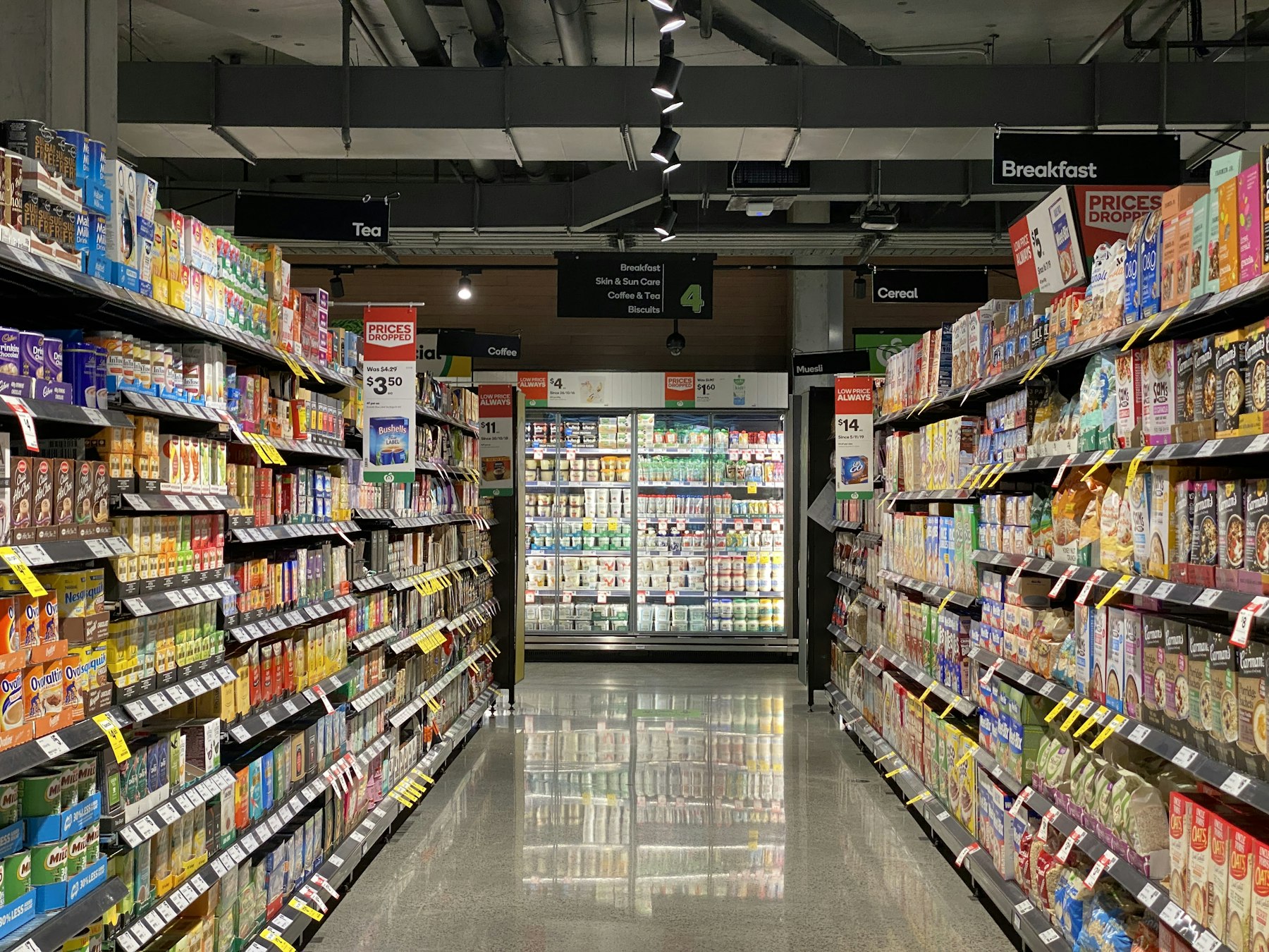 $100,000 Resbalón en supermercado